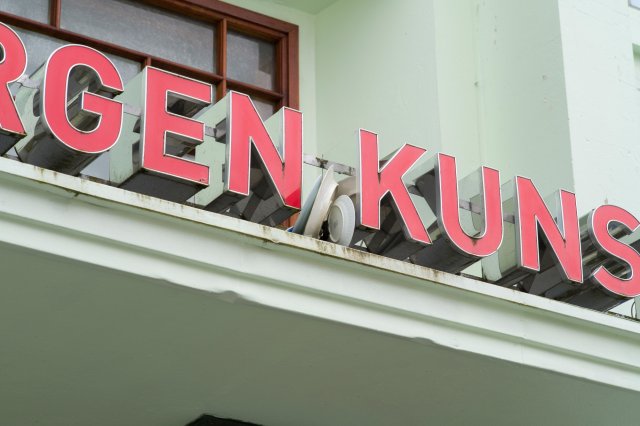 I carry my mother, her influences and their mothers’ / Stack of Chinas