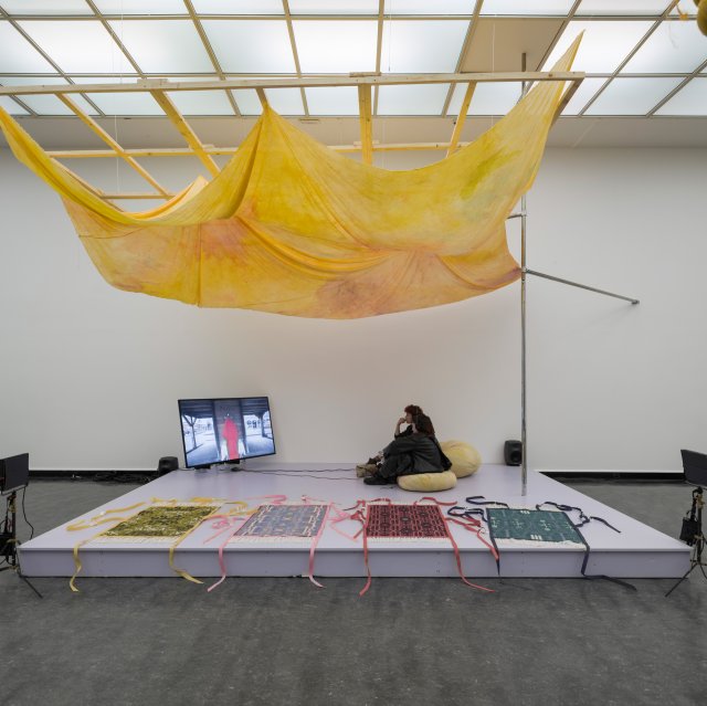 A meadow in the sky / Sunrocks / It’s not a stage